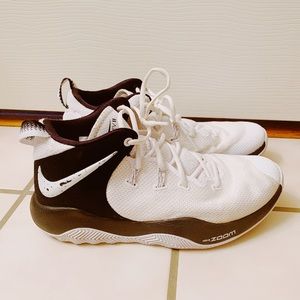 NIKE BASKETBALL SHOES